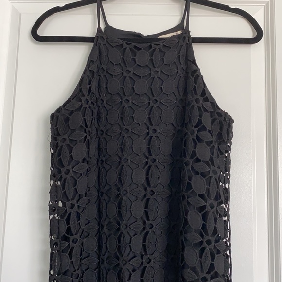 Black Dress - Picture 2 of 5